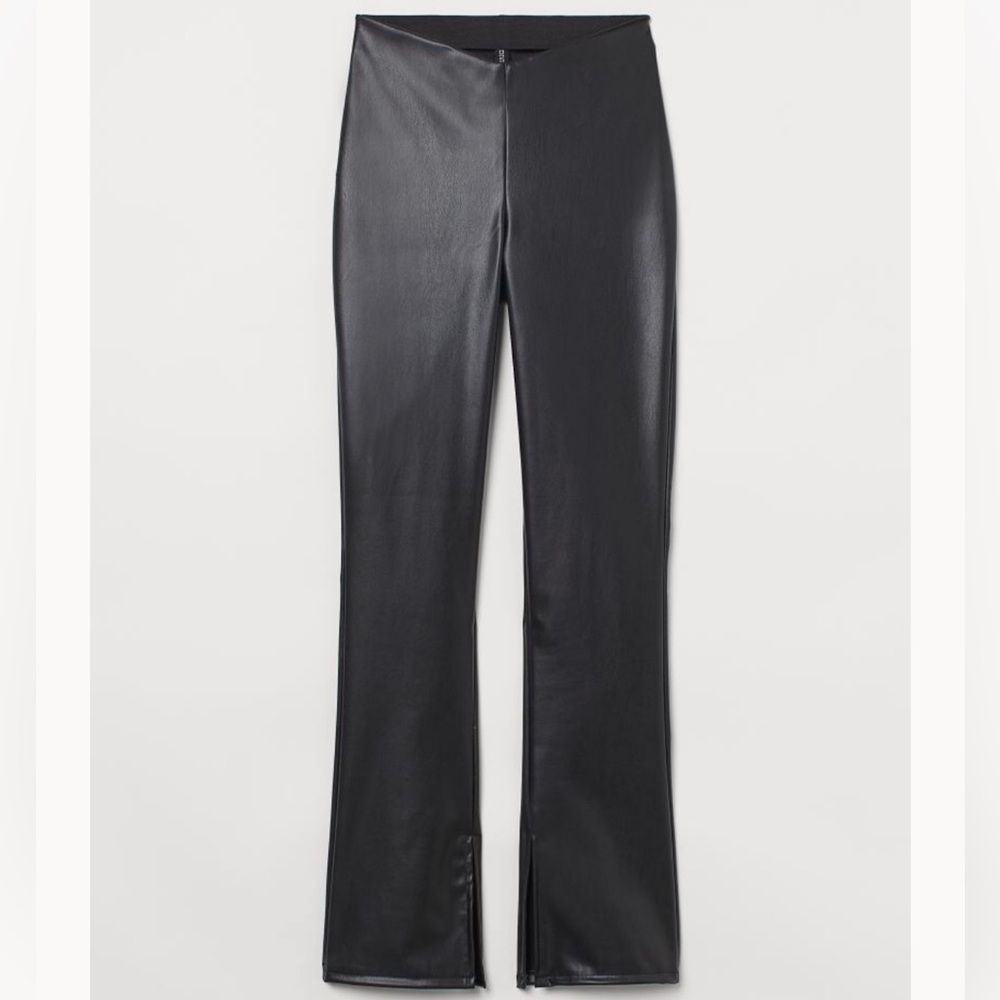 H&M faux leather flared leggings🖤